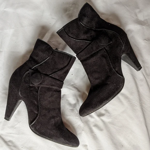 Maripe Shoes Black Pointy Toe Booties Poshmark